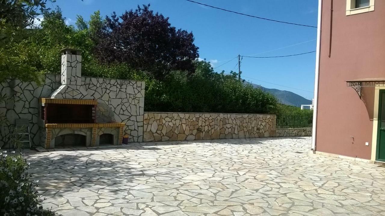 Villa Eleftheria كارافوميلوس المظهر الخارجي الصورة